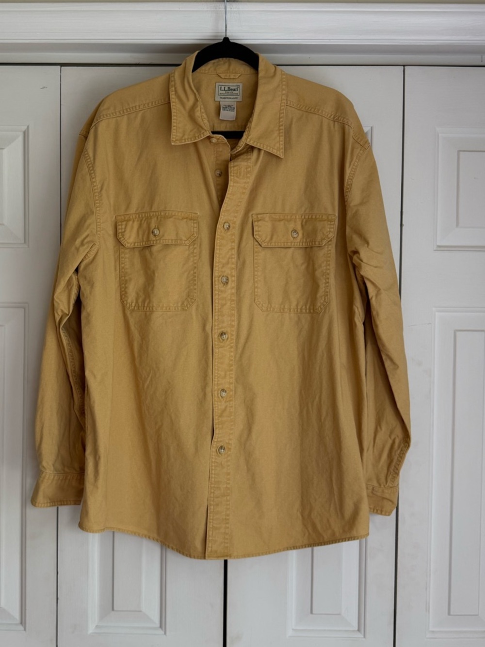L. L. Bean Men’s Long Sleeve Button Front Shirt Gold/Mustard 100% Cotton Size L